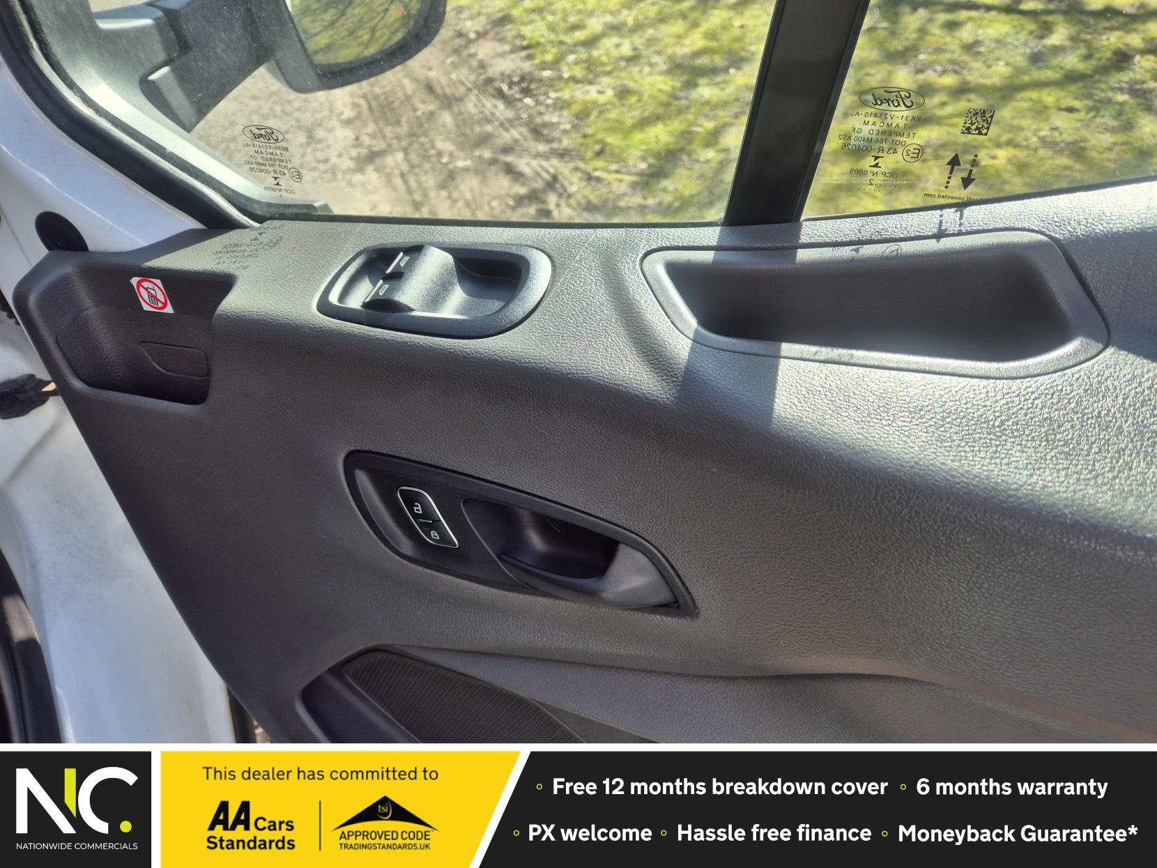 Ford Transit 2.0 350 EcoBlue Leader Luton 3dr Diesel Manual RWD L3 Euro 6 (s/s) (130 ps)