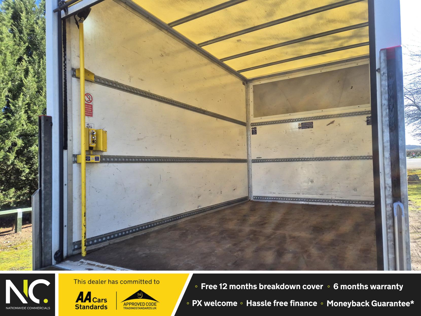 Ford Transit 2.0 350 EcoBlue Leader Luton 3dr Diesel Manual RWD L3 Euro 6 (s/s) (130 ps)