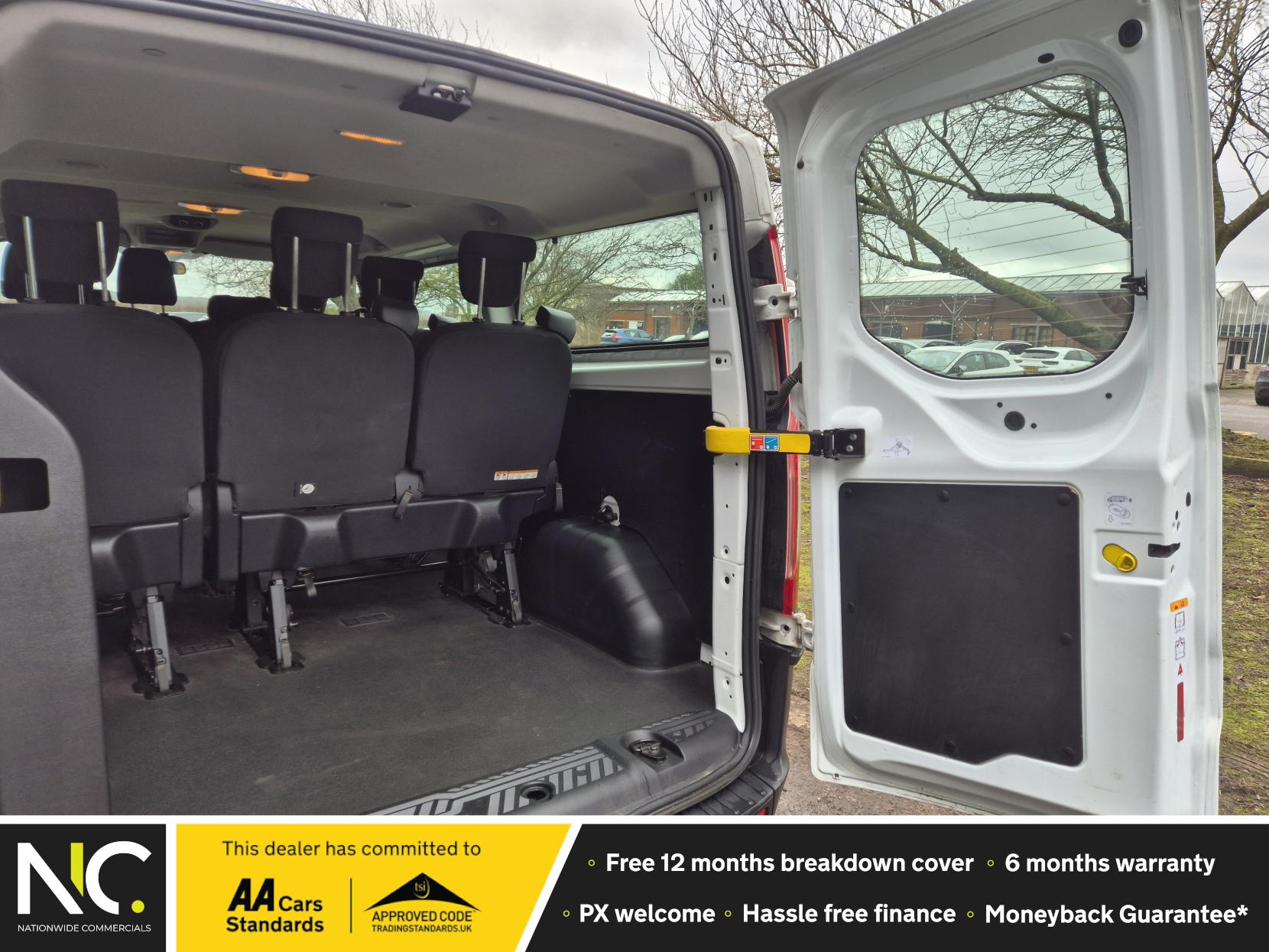 Ford Transit Custom 2.0 320 EcoBlue Leader Kombi Double Cab 5dr Diesel Manual L2 H1 Euro 6 (s/s) (130 ps)