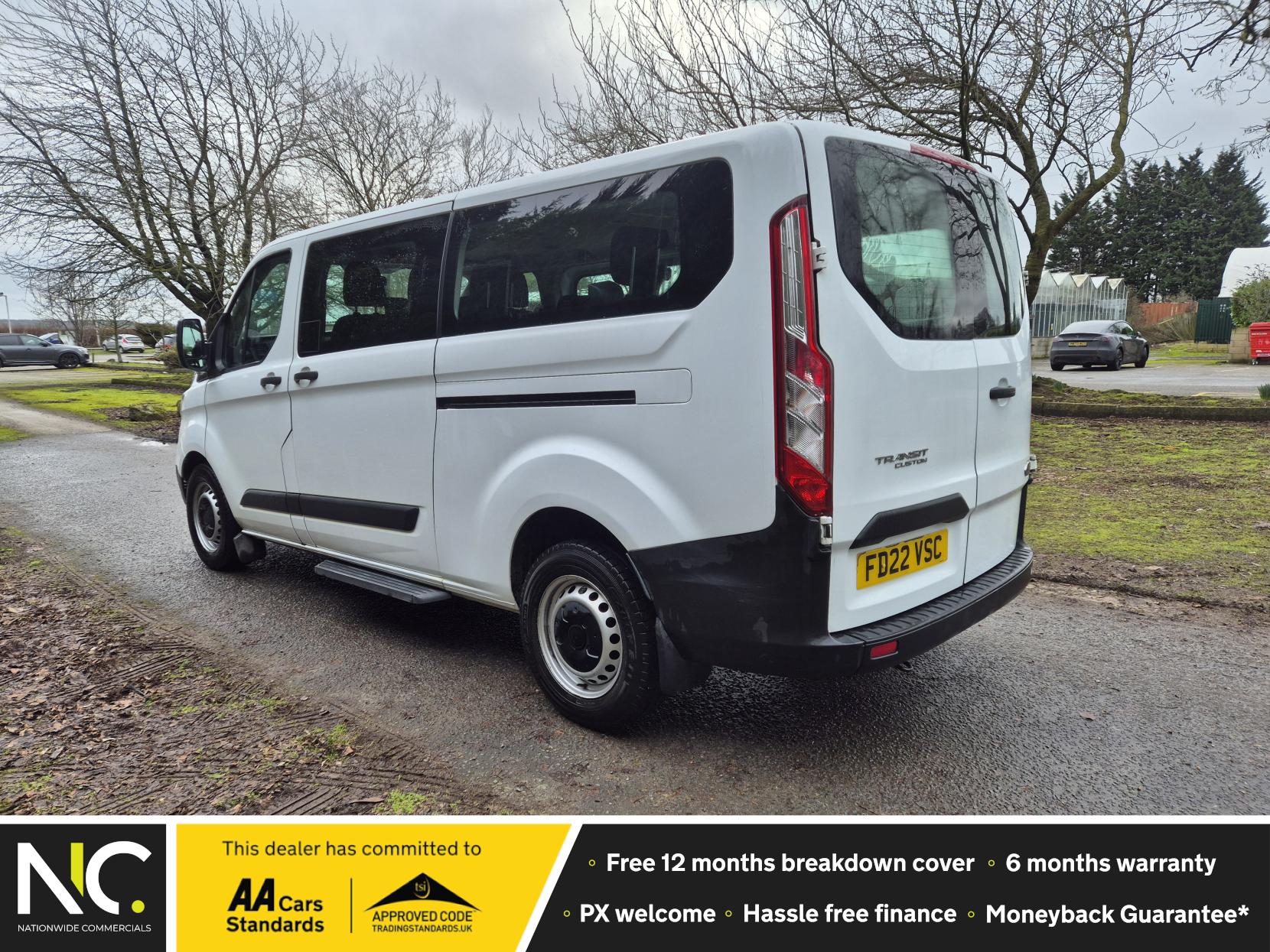 Ford Transit Custom 2.0 320 EcoBlue Leader Kombi Double Cab 5dr Diesel Manual L2 H1 Euro 6 (s/s) (130 ps)