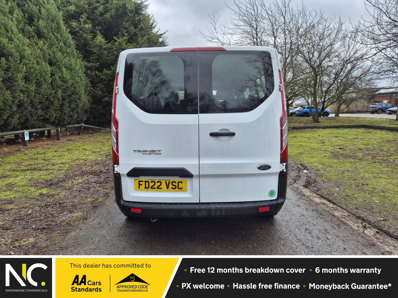 Ford Transit Custom 2.0 320 EcoBlue Leader Kombi Double Cab 5dr Diesel Manual L2 H1 Euro 6 (s/s) (130 ps)