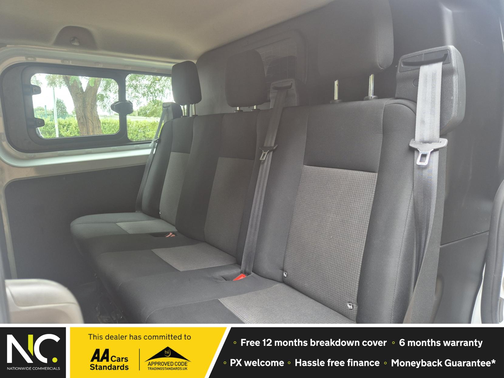 Ford Transit Custom 2.0 300 EcoBlue Leader Crew Van Double Cab 5dr Diesel Manual L1 H1 Euro 6 (s/s) (105 ps)