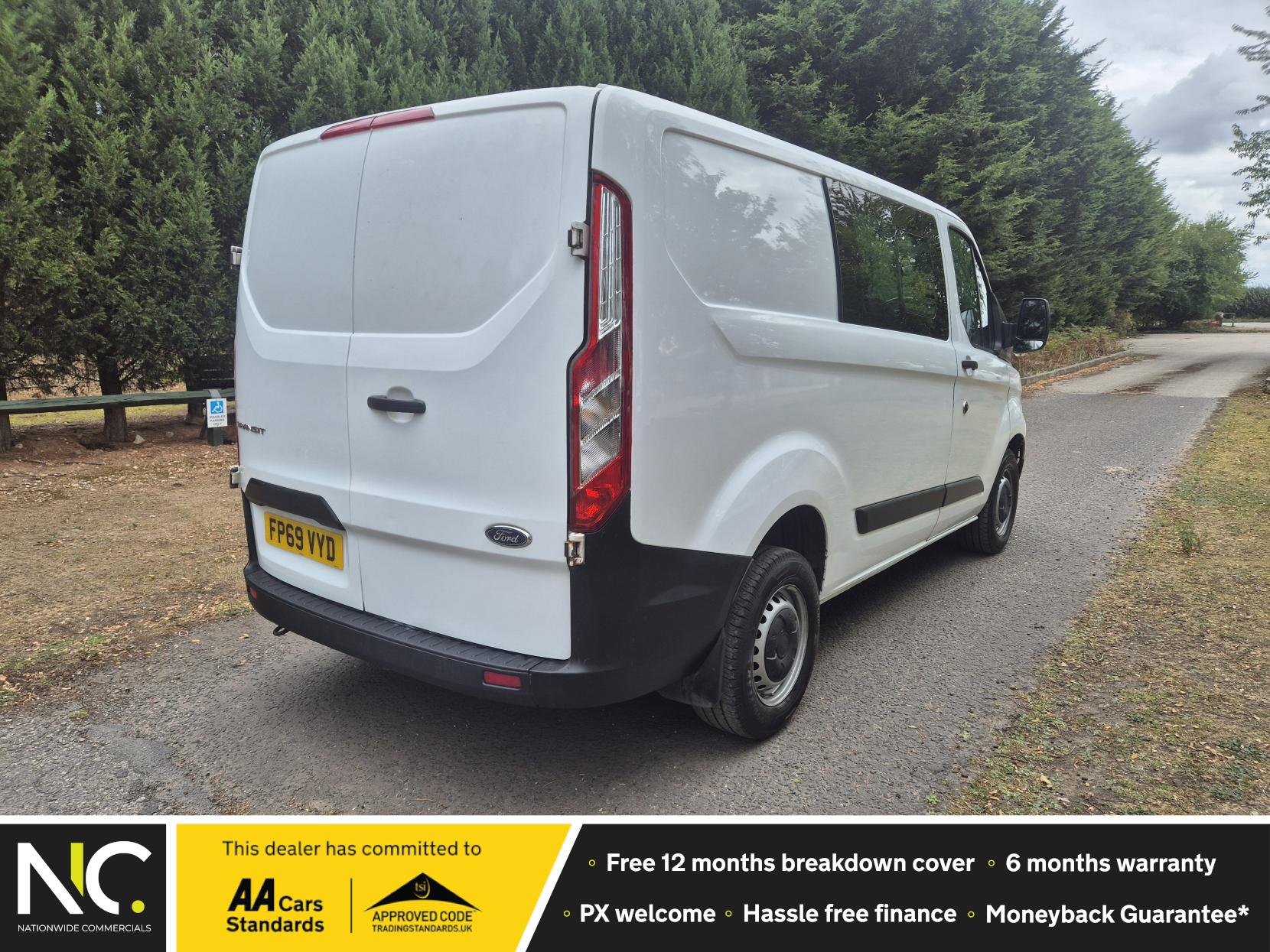 Ford Transit Custom 2.0 300 EcoBlue Leader Crew Van Double Cab 5dr Diesel Manual L1 H1 Euro 6 (s/s) (105 ps)