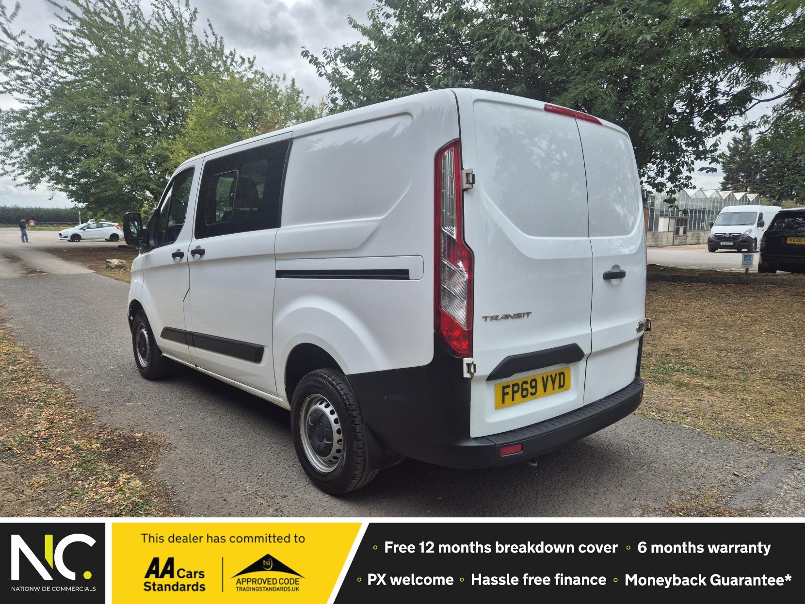 Ford Transit Custom 2.0 300 EcoBlue Leader Crew Van Double Cab 5dr Diesel Manual L1 H1 Euro 6 (s/s) (105 ps)