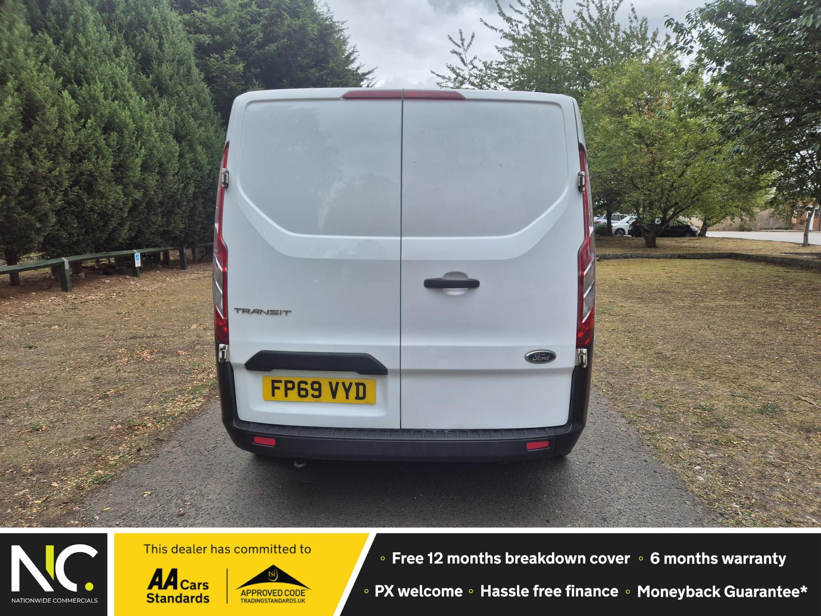 Ford Transit Custom 2.0 300 EcoBlue Leader Crew Van Double Cab 5dr Diesel Manual L1 H1 Euro 6 (s/s) (105 ps)