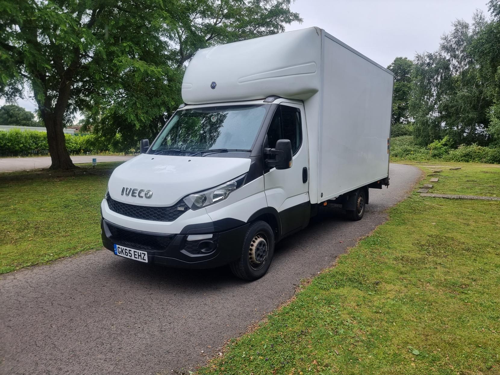 IVECO Daily 2.3 LUTON VAN WITH TAIL LIFT 3.5T