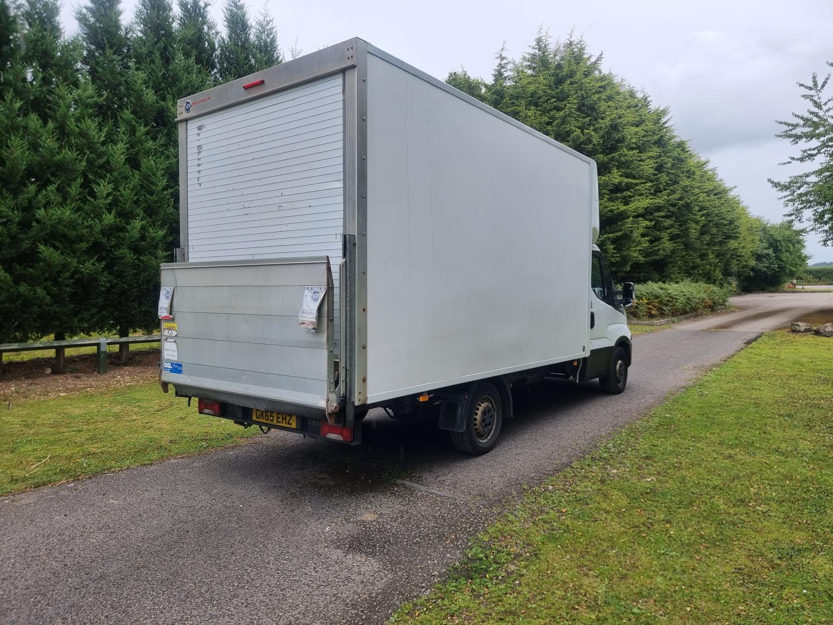 IVECO Daily 2.3 LUTON VAN WITH TAIL LIFT 3.5T