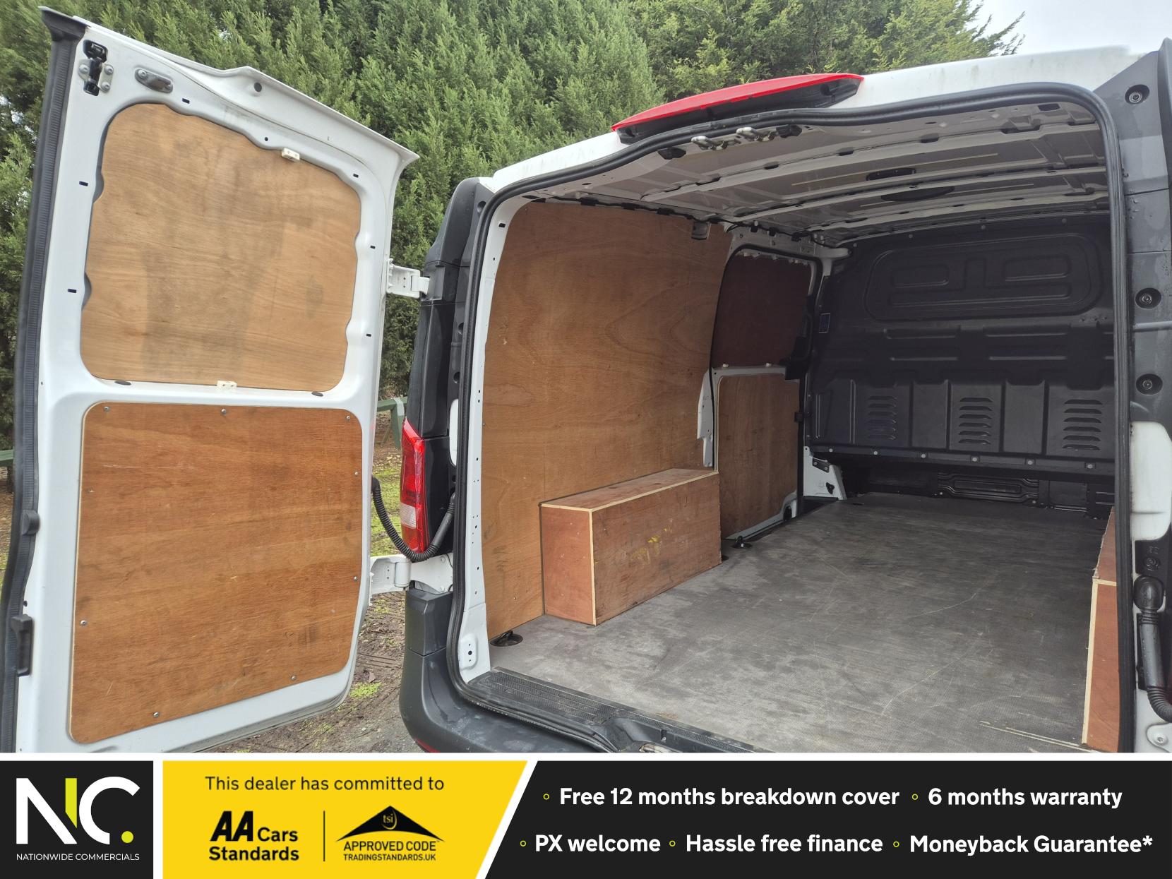 Mercedes-Benz Vito 2.0 116 CDI Progressive Panel Van 5dr Diesel G-Tronic RWD L3 Euro 6 (s/s) (XLWB) (163 ps)