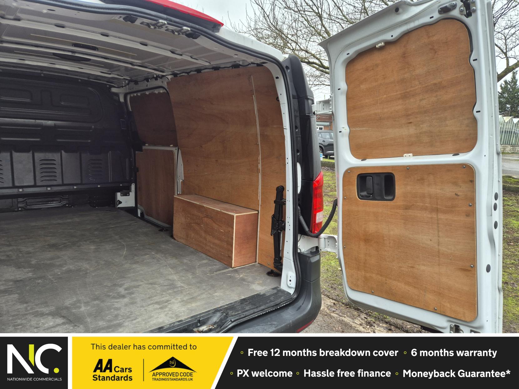 Mercedes-Benz Vito 2.0 116 CDI Progressive Panel Van 5dr Diesel G-Tronic RWD L3 Euro 6 (s/s) (XLWB) (163 ps)