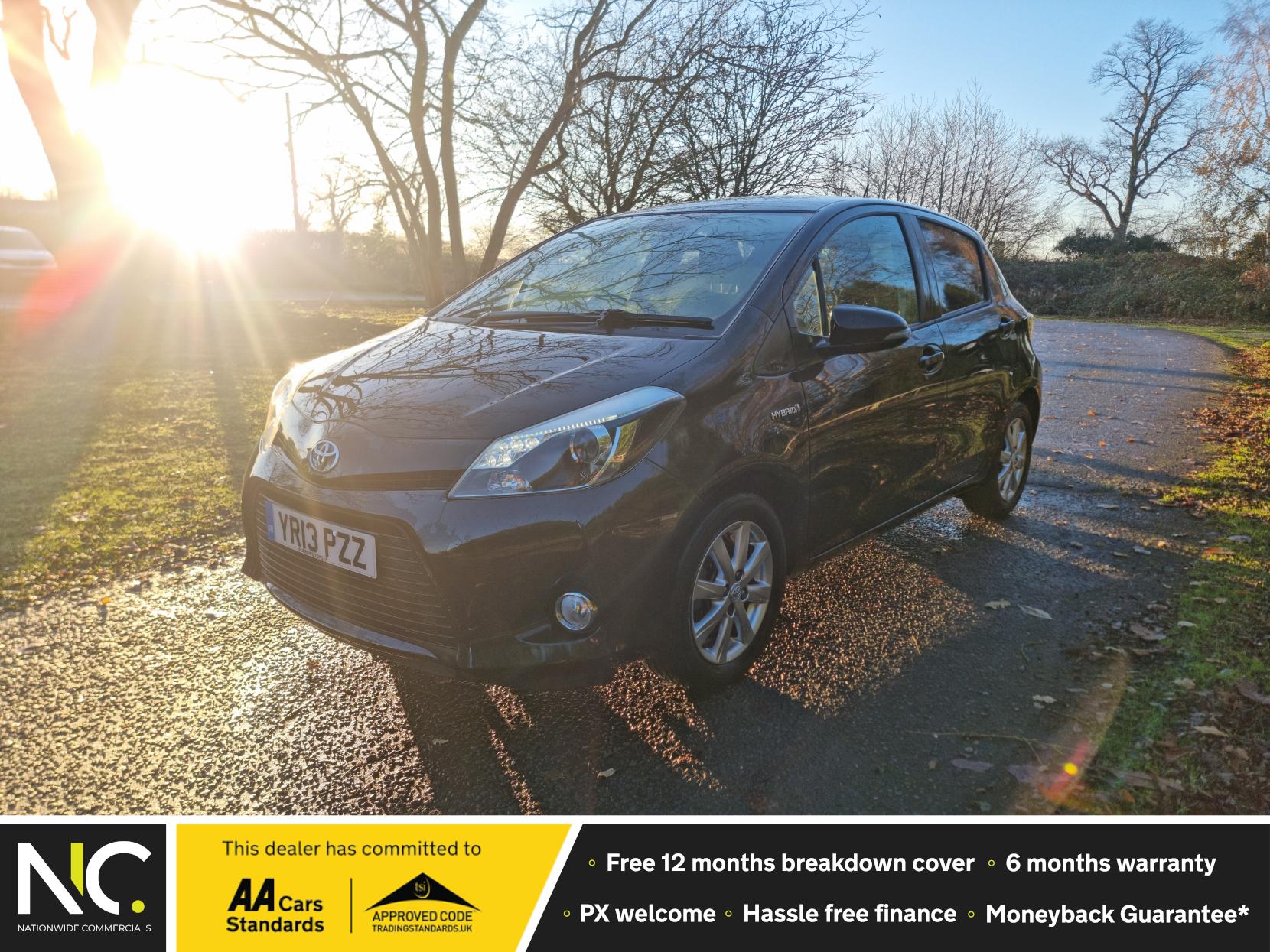 Toyota Yaris 1.5 VVT-h T4 Hatchback 5dr Petrol Hybrid CVT Euro 5 (101 ps)