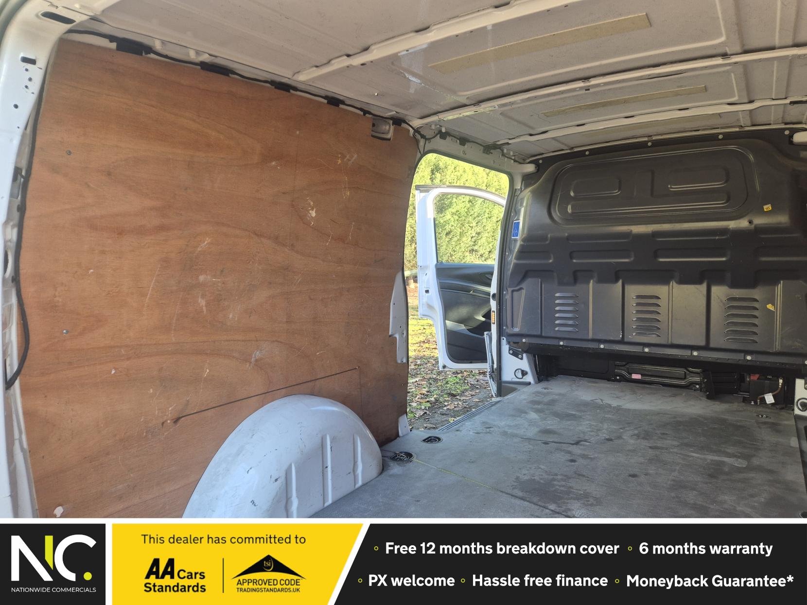 Mercedes-Benz Vito 2.0 116 CDI Progressive Panel Van 5dr Diesel G-Tronic RWD L3 Euro 6 (s/s) (XLWB) (163 ps)