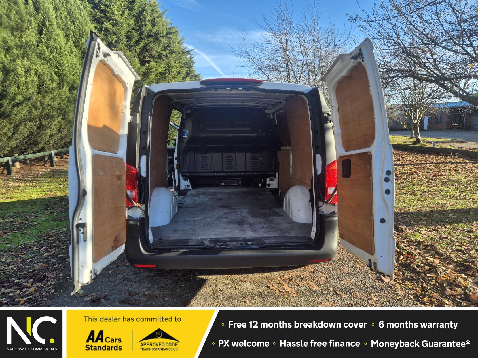 Mercedes-Benz Vito 2.0 116 CDI Progressive Panel Van 5dr Diesel G-Tronic RWD L3 Euro 6 (s/s) (XLWB) (163 ps)