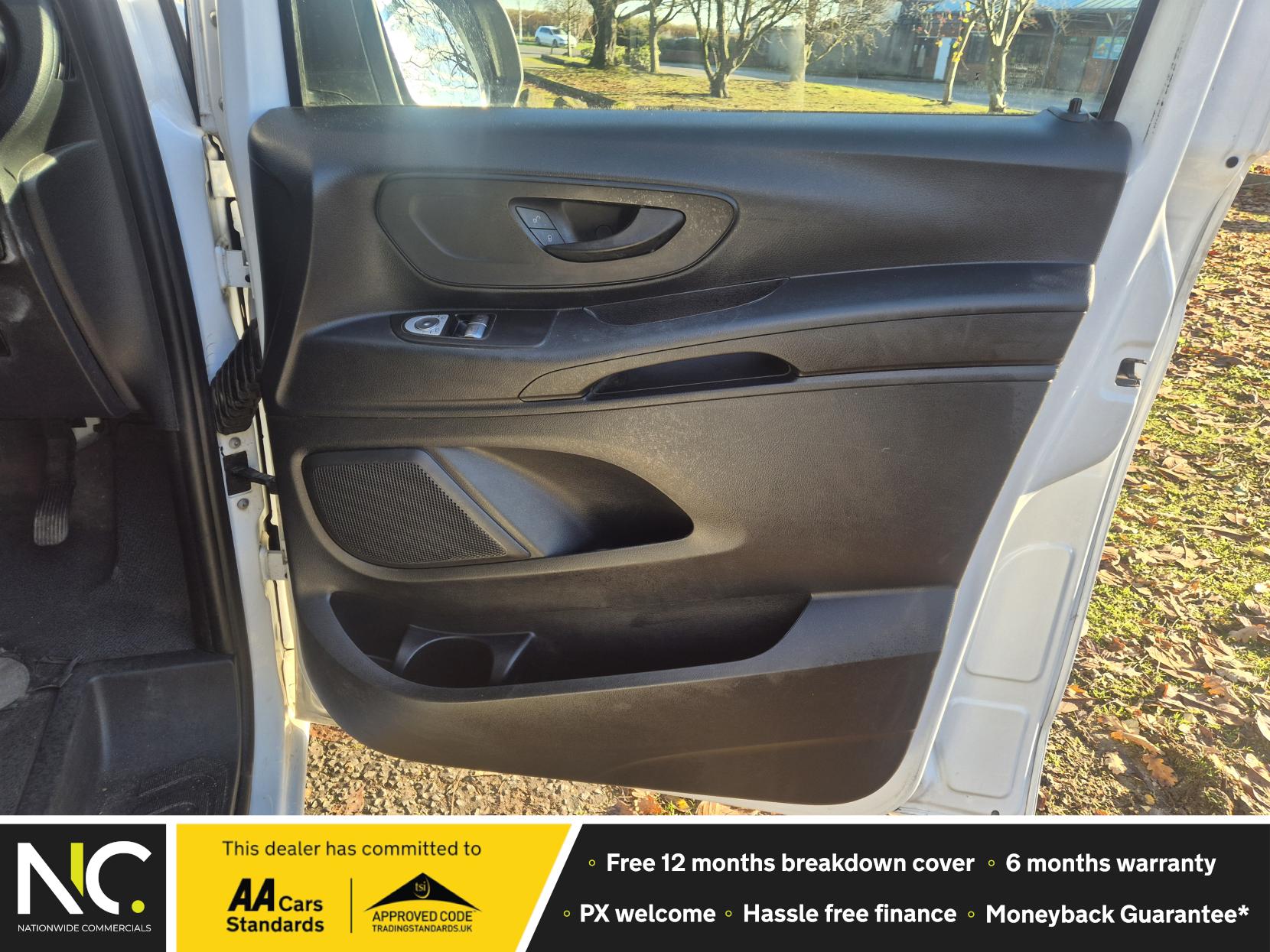 Mercedes-Benz Vito 2.0 116 CDI Progressive Panel Van 5dr Diesel G-Tronic RWD L3 Euro 6 (s/s) (XLWB) (163 ps)