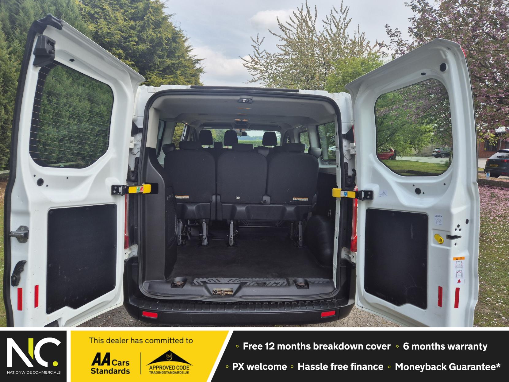 Ford Transit Custom 2.0 320 EcoBlue Leader Kombi Double Cab 5dr Diesel Manual L2 H1 Euro 6 (s/s) (130 ps)