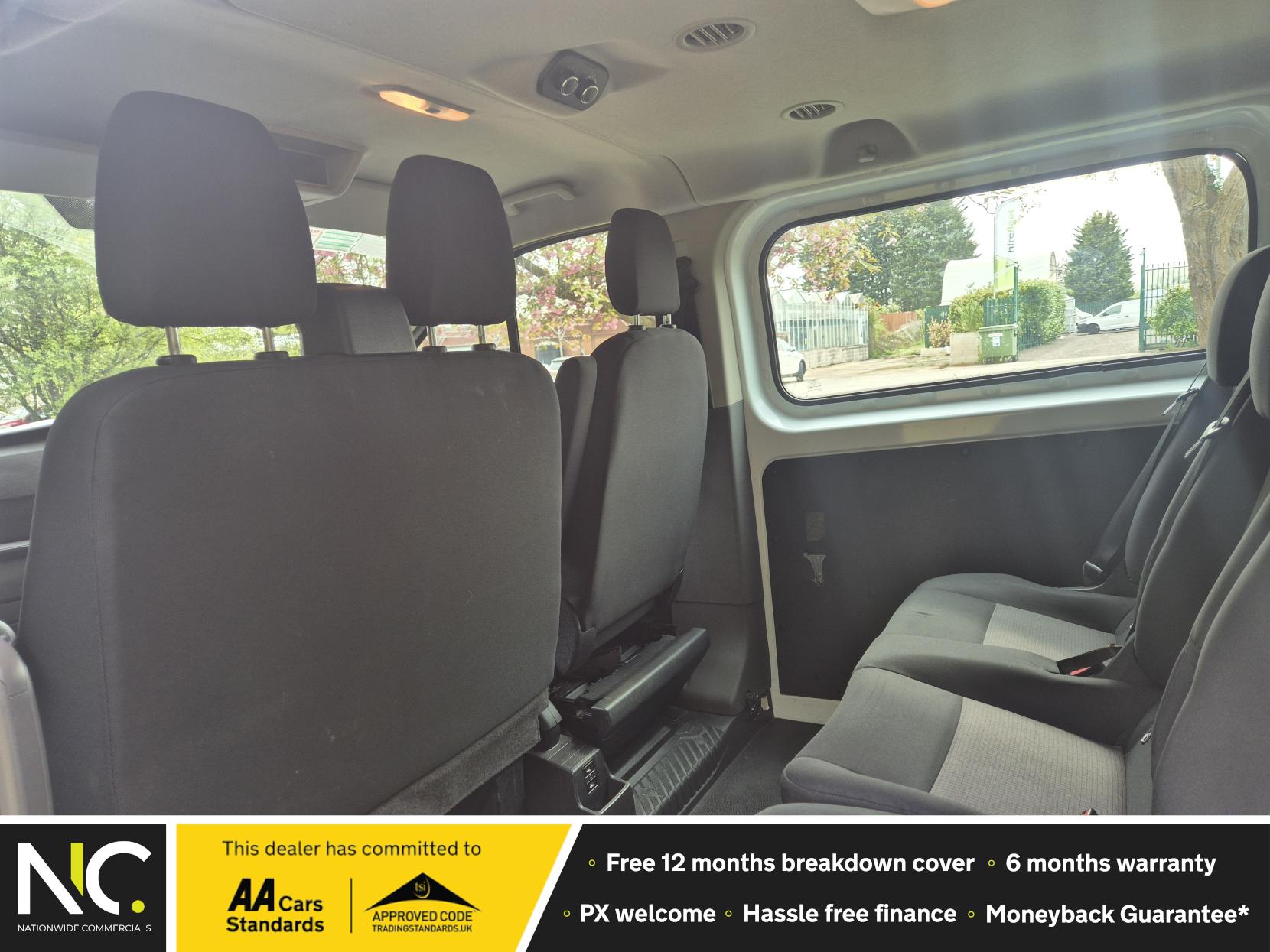 Ford Transit Custom 2.0 320 EcoBlue Leader Kombi Double Cab 5dr Diesel Manual L2 H1 Euro 6 (s/s) (130 ps)