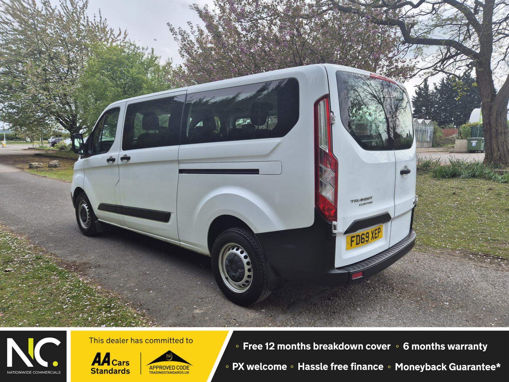 Ford Transit Custom 2.0 320 EcoBlue Leader Kombi Double Cab 5dr Diesel Manual L2 H1 Euro 6 (s/s) (130 ps)