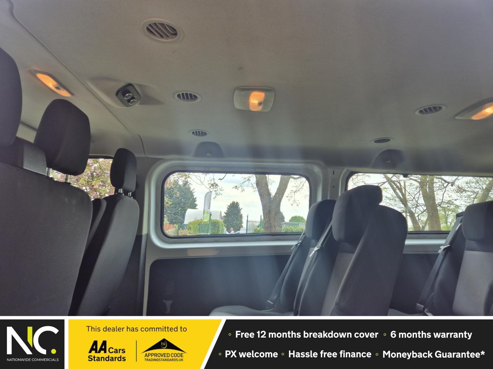 Ford Transit Custom 2.0 320 EcoBlue Leader Kombi Double Cab 5dr Diesel Manual L2 H1 Euro 6 (s/s) (130 ps)