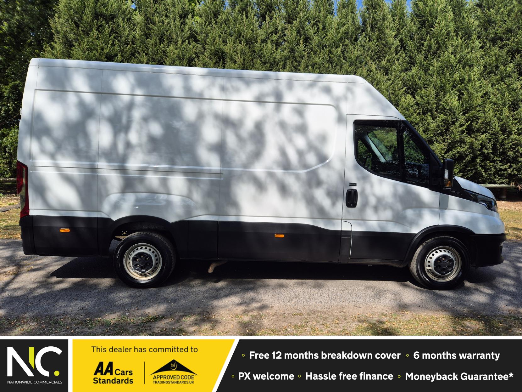 Iveco Daily 2.3D HPI 14V 35S 3520 Panel Van 5dr Diesel Manual MWB High Roof Euro 6 (s/s) (136 ps)