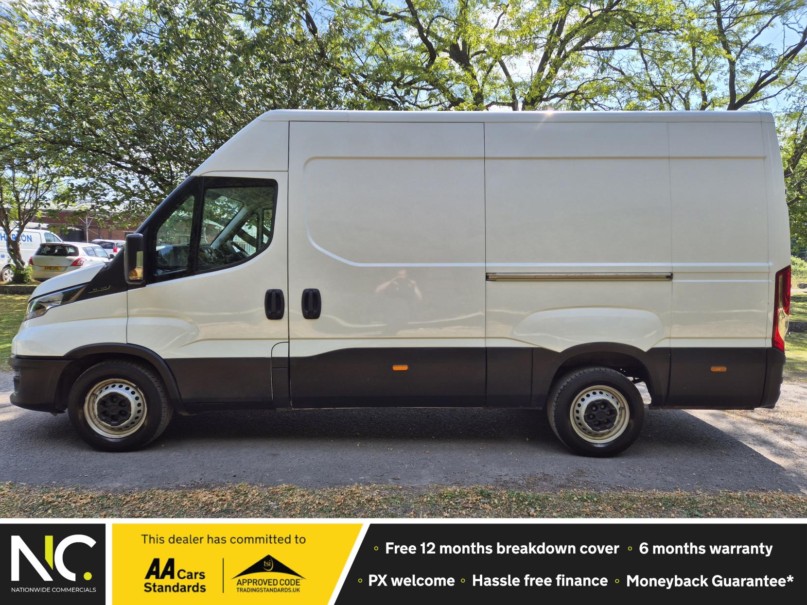 Iveco Daily 2.3D HPI 14V 35S 3520 Panel Van 5dr Diesel Manual MWB High Roof Euro 6 (s/s) (136 ps)