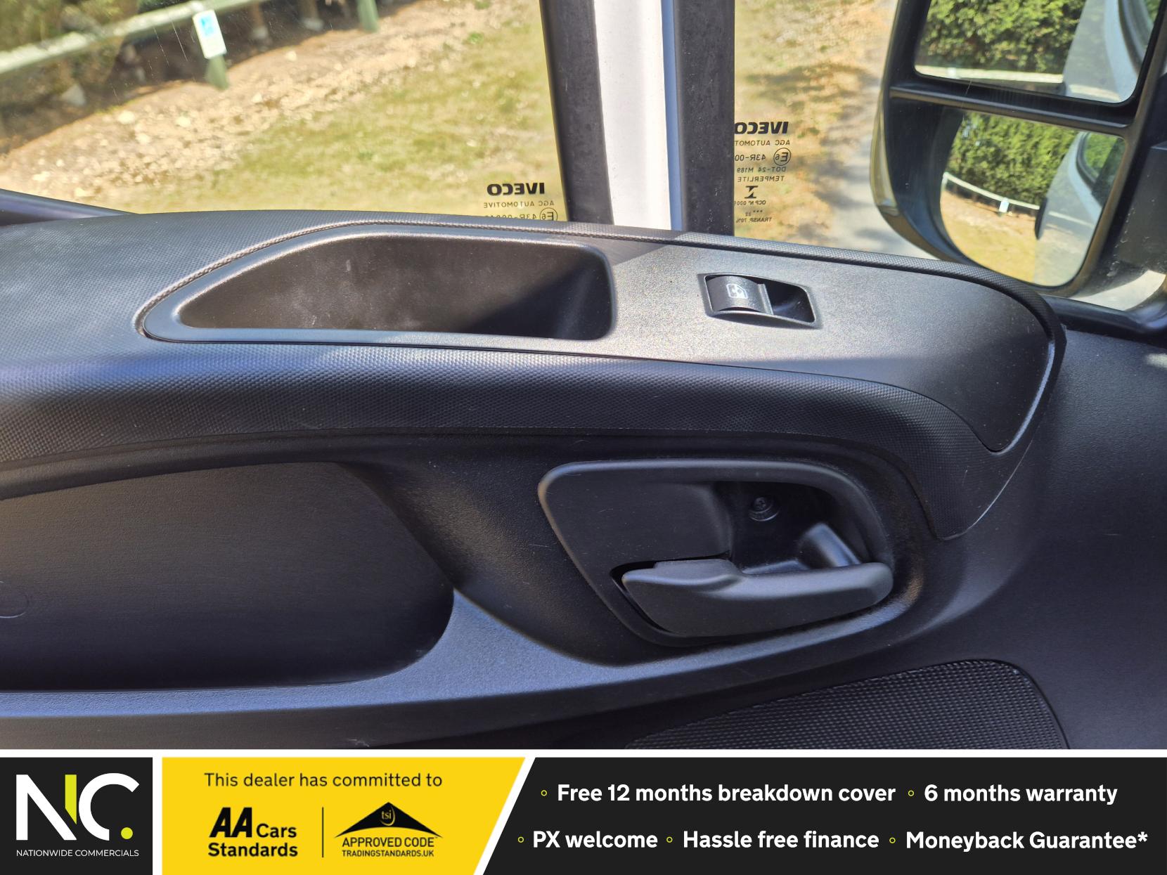 Iveco Daily 2.3D HPI 14V 35S 3520 Panel Van 5dr Diesel Manual MWB High Roof Euro 6 (s/s) (136 ps)