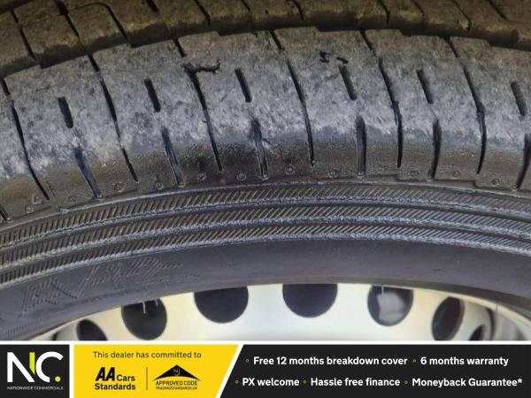 Ford Transit 2.0 350 EcoBlue HD Leader Luton 3dr Diesel Manual RWD L4 Euro 6 (s/s) (130 ps)