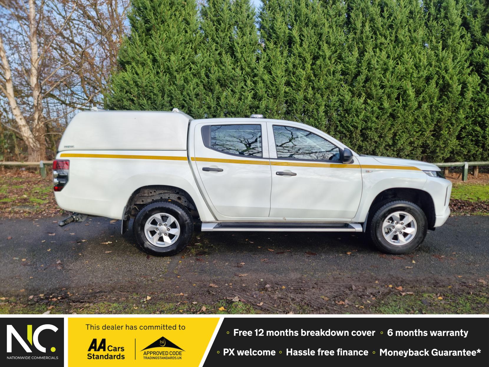 Mitsubishi L200 2.2 DI-D DC 4Life Pickup Double Cab 4dr Diesel Manual 4WD Euro 6 (s/s) (150 ps)