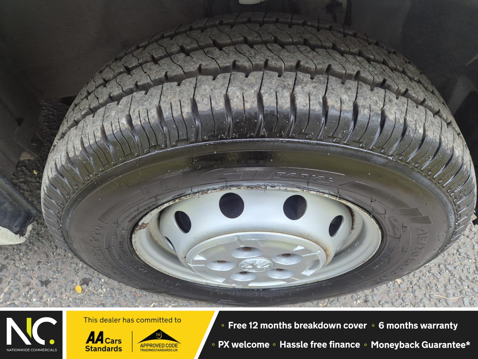 Peugeot Boxer 2.2 BlueHDi 335 Professional Panel Van 5dr Diesel Manual L2 H2 Euro 6 (s/s) (140 ps)