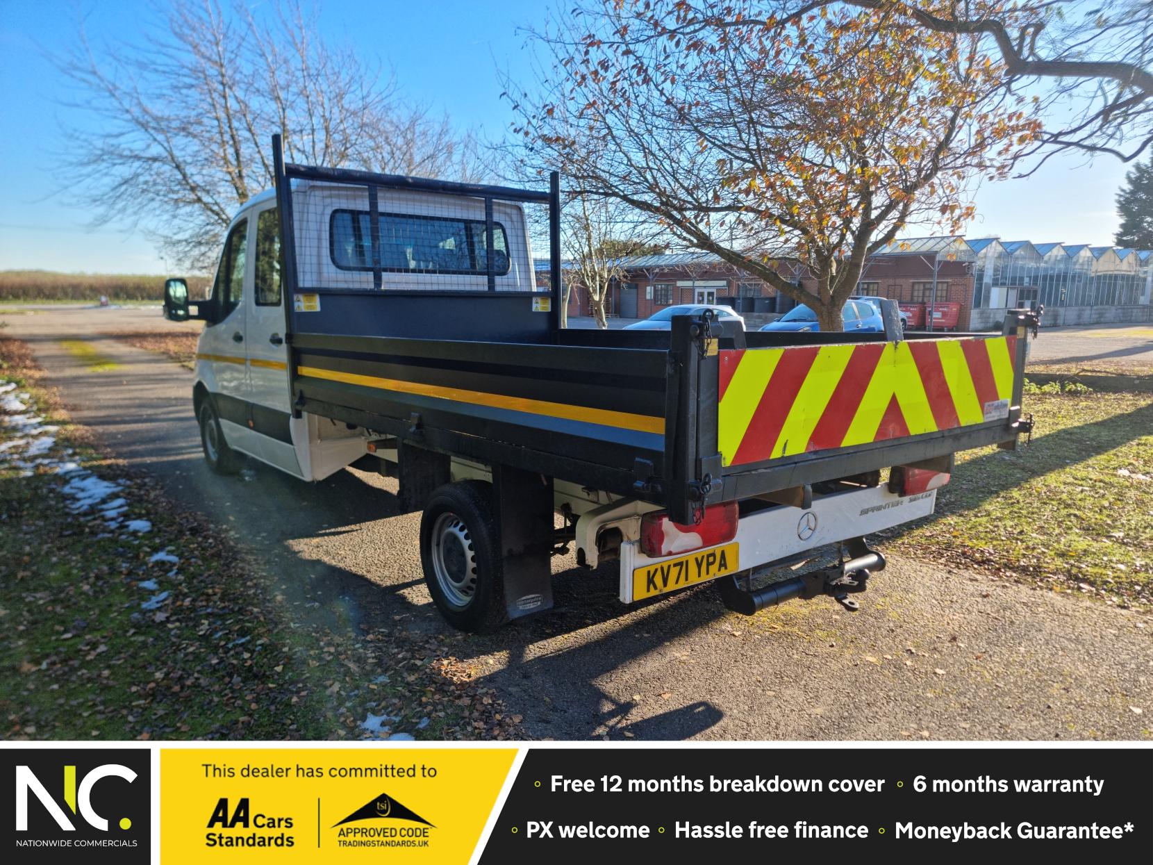 Mercedes-Benz Sprinter 2.1 314 CDI BlueEFFICIENCY Chassis Cab 2dr Diesel Manual RWD L3 (207 g/km, 140 bhp)