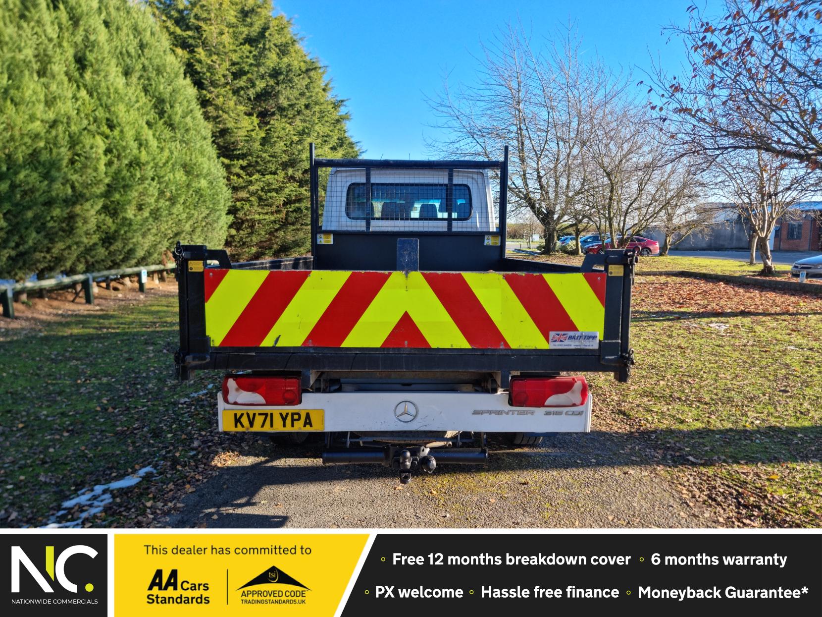 Mercedes-Benz Sprinter 2.1 314 CDI BlueEFFICIENCY Chassis Cab 2dr Diesel Manual RWD L3 (207 g/km, 140 bhp)