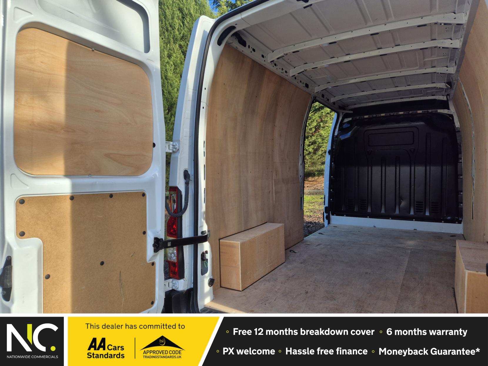 Renault Master 2.3 dCi 35 Advance Panel Van 4dr Diesel Manual FWD LWB Medium Roof Euro 6 (135 ps)