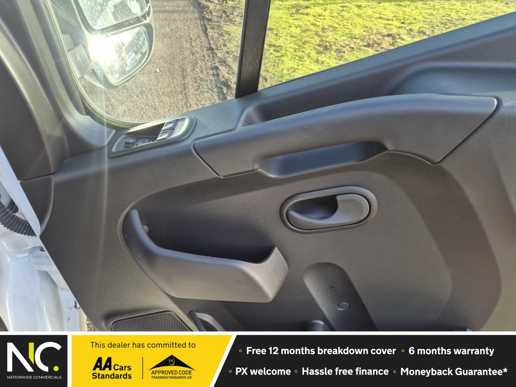 Renault Master 2.3 dCi 35 Advance Panel Van 4dr Diesel Manual FWD LWB Medium Roof Euro 6 (135 ps)