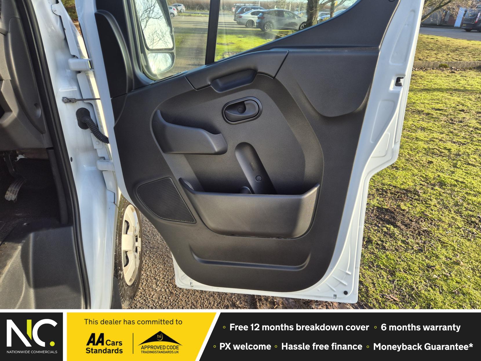 Renault Master 2.3 dCi 35 Advance Panel Van 4dr Diesel Manual FWD LWB Medium Roof Euro 6 (135 ps)