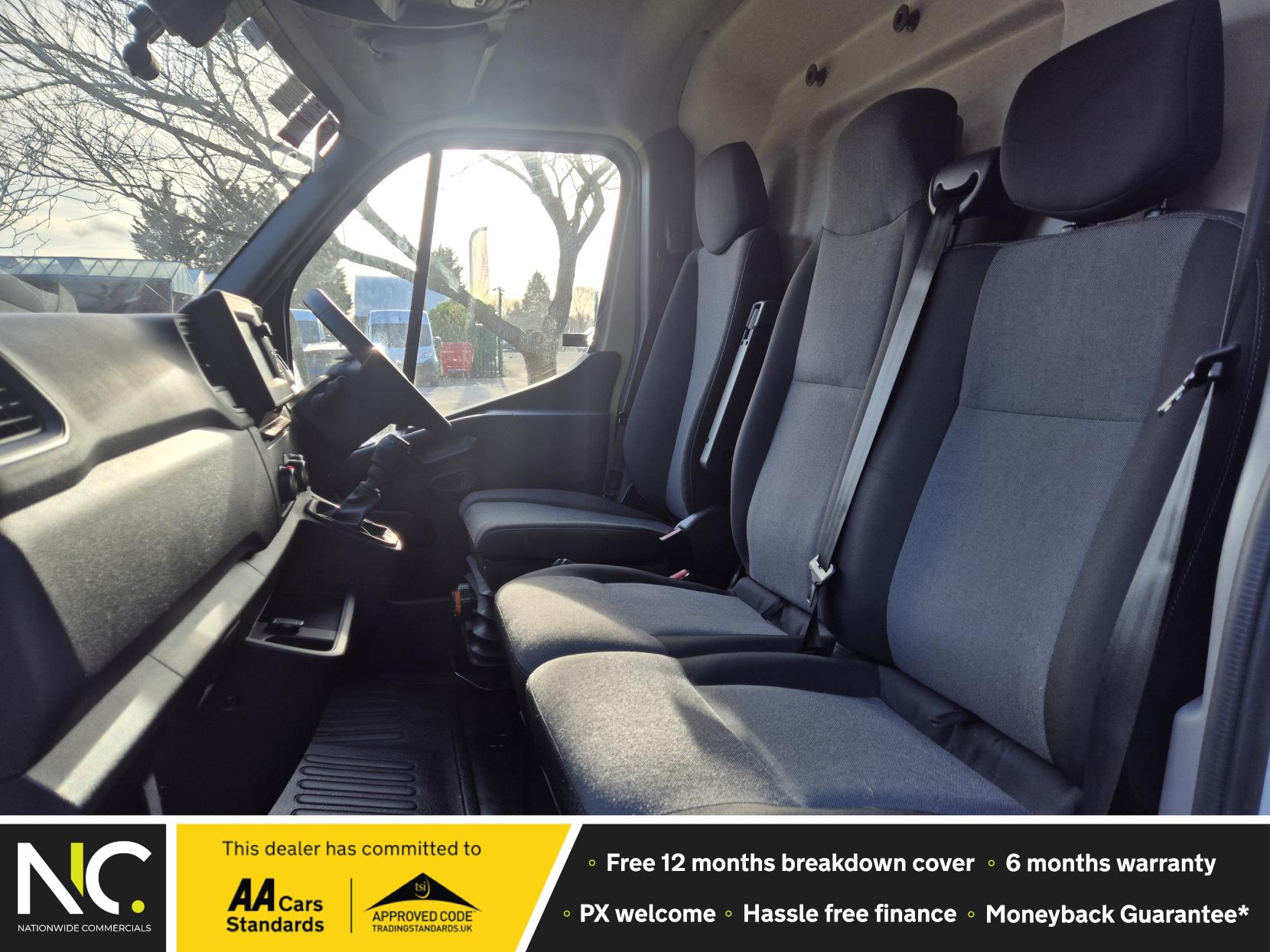 Renault Master 2.3 dCi 35 Advance Panel Van 4dr Diesel Manual FWD LWB Medium Roof Euro 6 (135 ps)