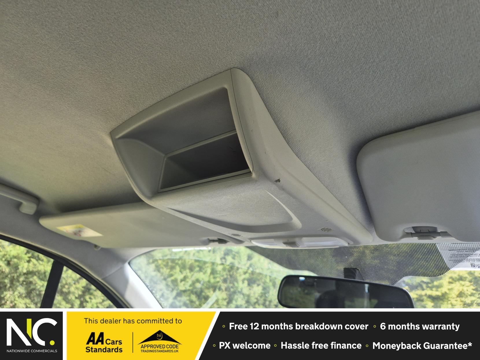 Ford Transit Custom 2.0 320 EcoBlue Kombi Double Cab 5dr Diesel Manual L2 H1 Euro 6 (s/s) (9 Seat) (130 ps)