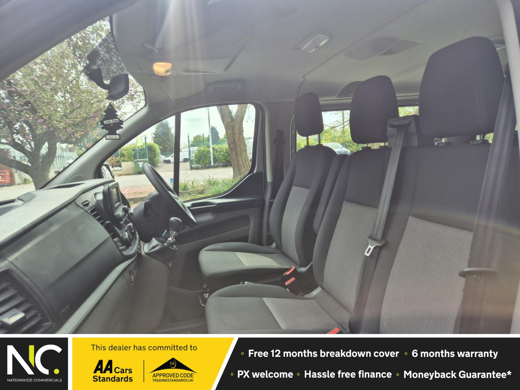 Ford Transit Custom 2.0 320 EcoBlue Kombi Double Cab 5dr Diesel Manual L2 H1 Euro 6 (s/s) (9 Seat) (130 ps)
