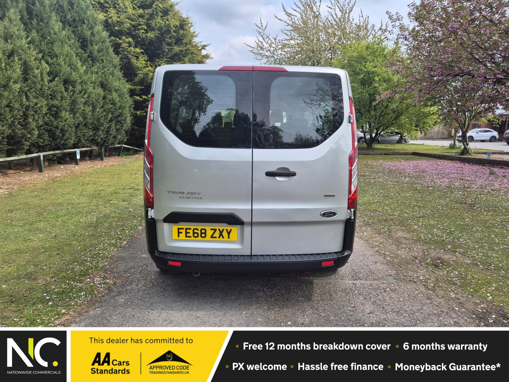 Ford Transit Custom 2.0 320 EcoBlue Kombi Double Cab 5dr Diesel Manual L2 H1 Euro 6 (s/s) (9 Seat) (130 ps)