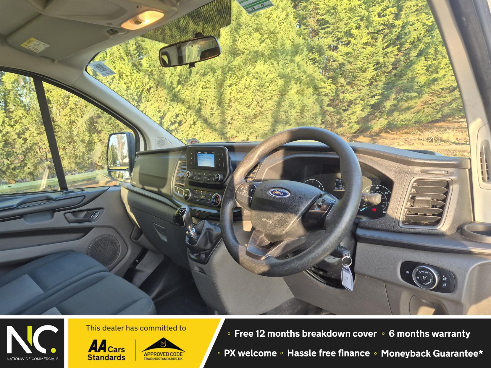 Ford Transit Custom 2.0 320 EcoBlue Leader Kombi Double Cab 5dr Diesel Manual L2 H1 Euro 6 (s/s) (130 ps)