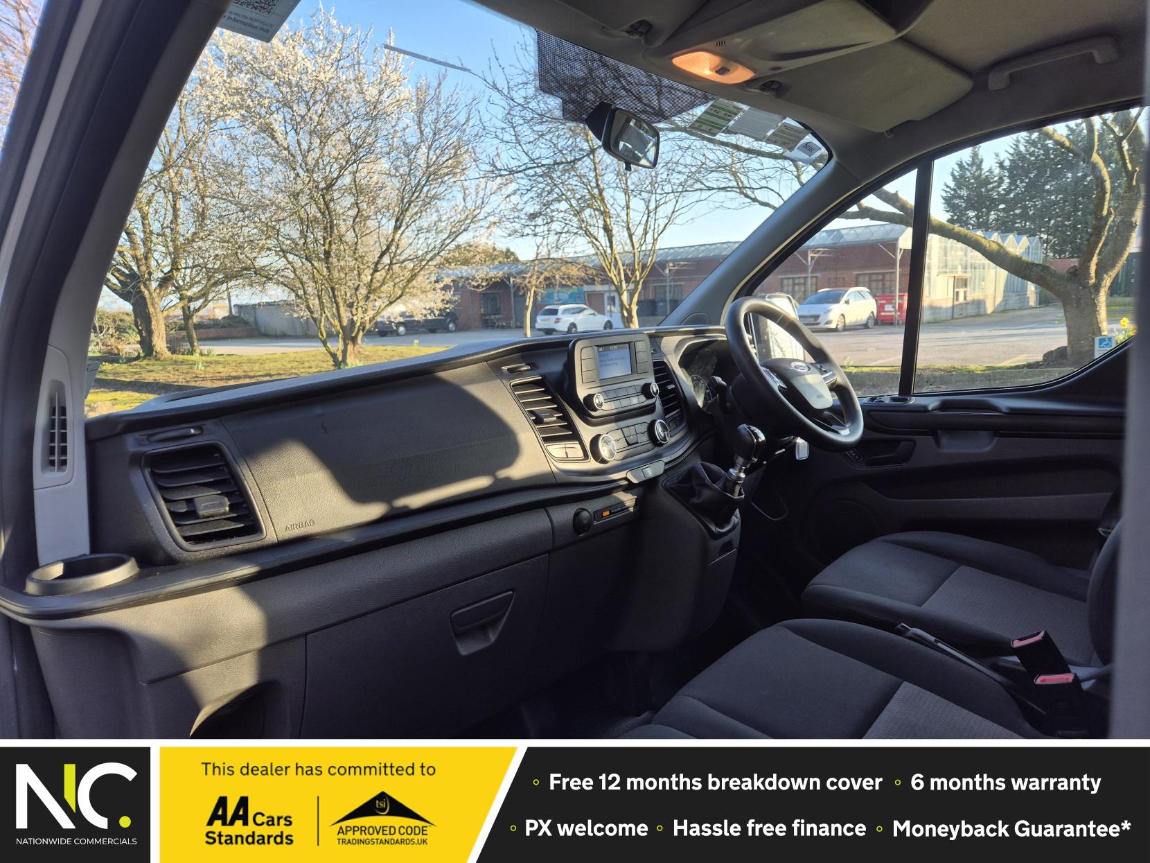 Ford Transit Custom 2.0 320 EcoBlue Leader Kombi Double Cab 5dr Diesel Manual L2 H1 Euro 6 (s/s) (130 ps)