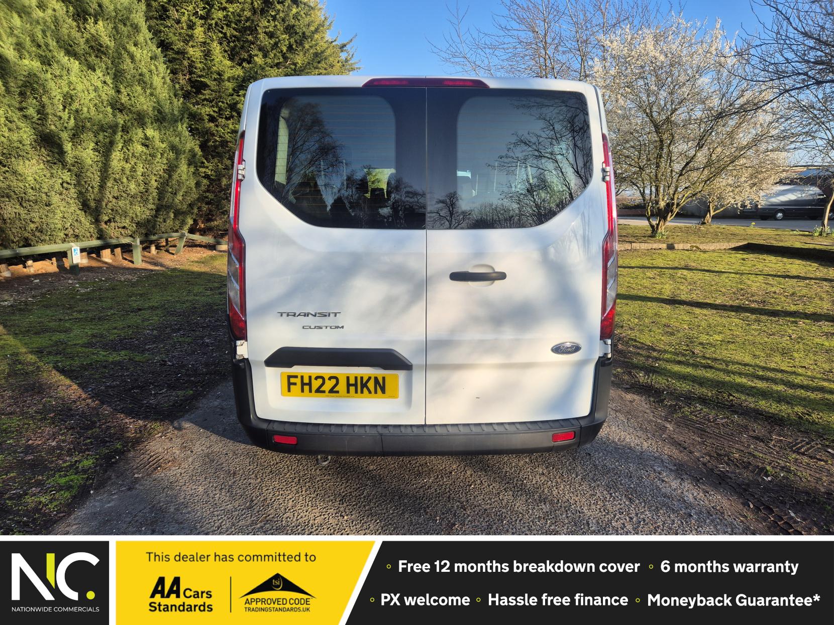 Ford Transit Custom 2.0 320 EcoBlue Leader Kombi Double Cab 5dr Diesel Manual L2 H1 Euro 6 (s/s) (130 ps)