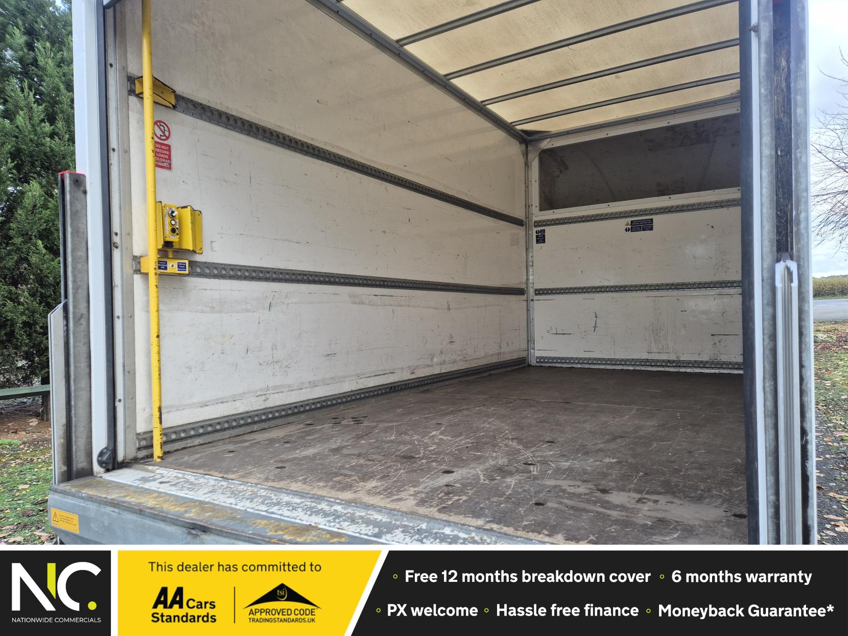 Ford Transit 2.0 350 EcoBlue Leader Chassis Cab 2dr Diesel Manual FWD L4 Euro 6 (s/s) (130 ps)