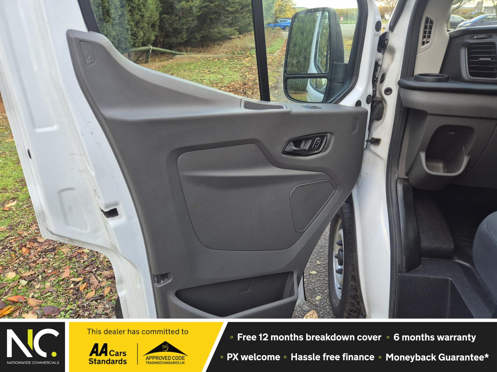 Ford Transit 2.0 350 EcoBlue Leader Chassis Cab 2dr Diesel Manual FWD L4 Euro 6 (s/s) (130 ps)