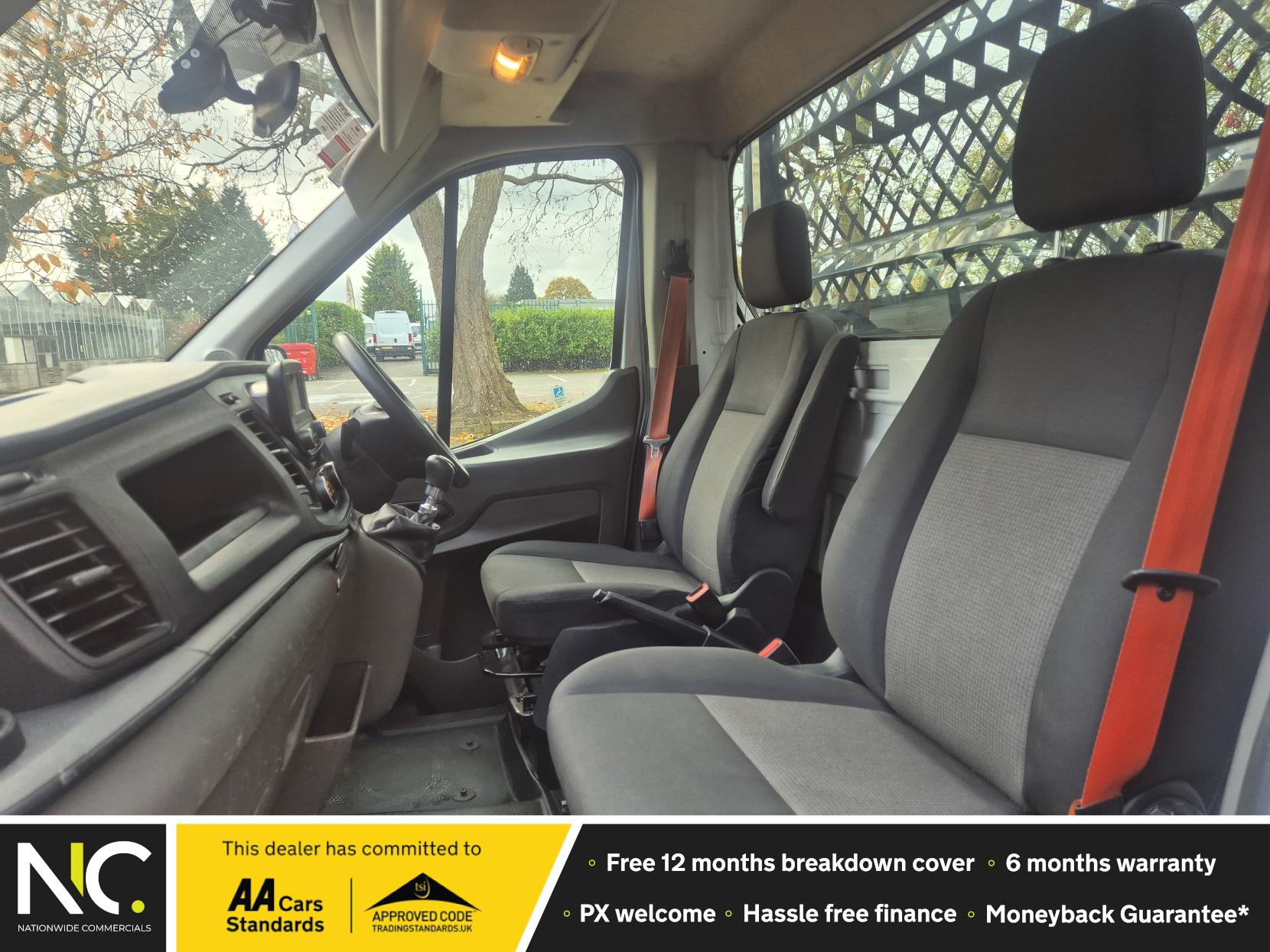 Ford Transit 2.0 350 EcoBlue Leader Chassis Cab 2dr Diesel Manual RWD L4 Euro 6 (s/s) (130 ps)