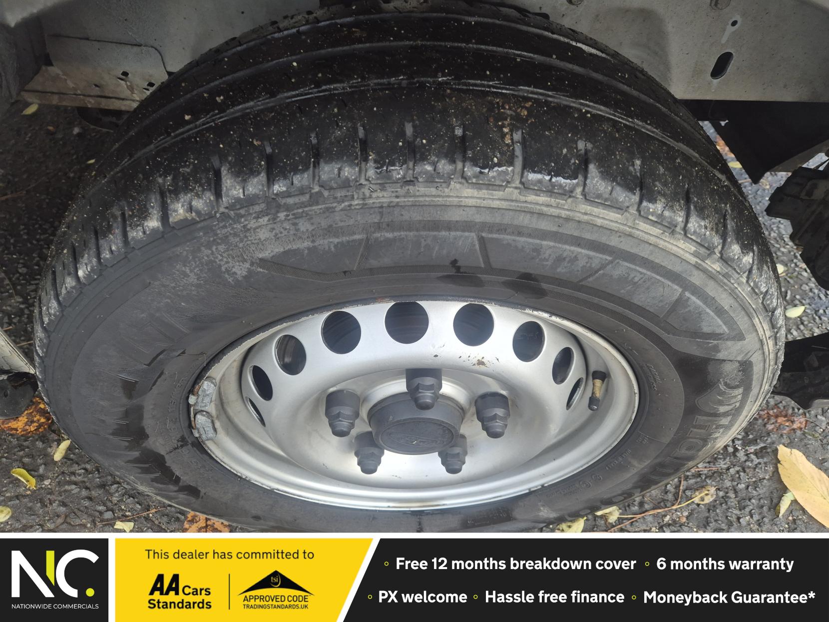 Ford Transit 2.0 350 EcoBlue Leader Chassis Cab 2dr Diesel Manual RWD L4 Euro 6 (s/s) (130 ps)