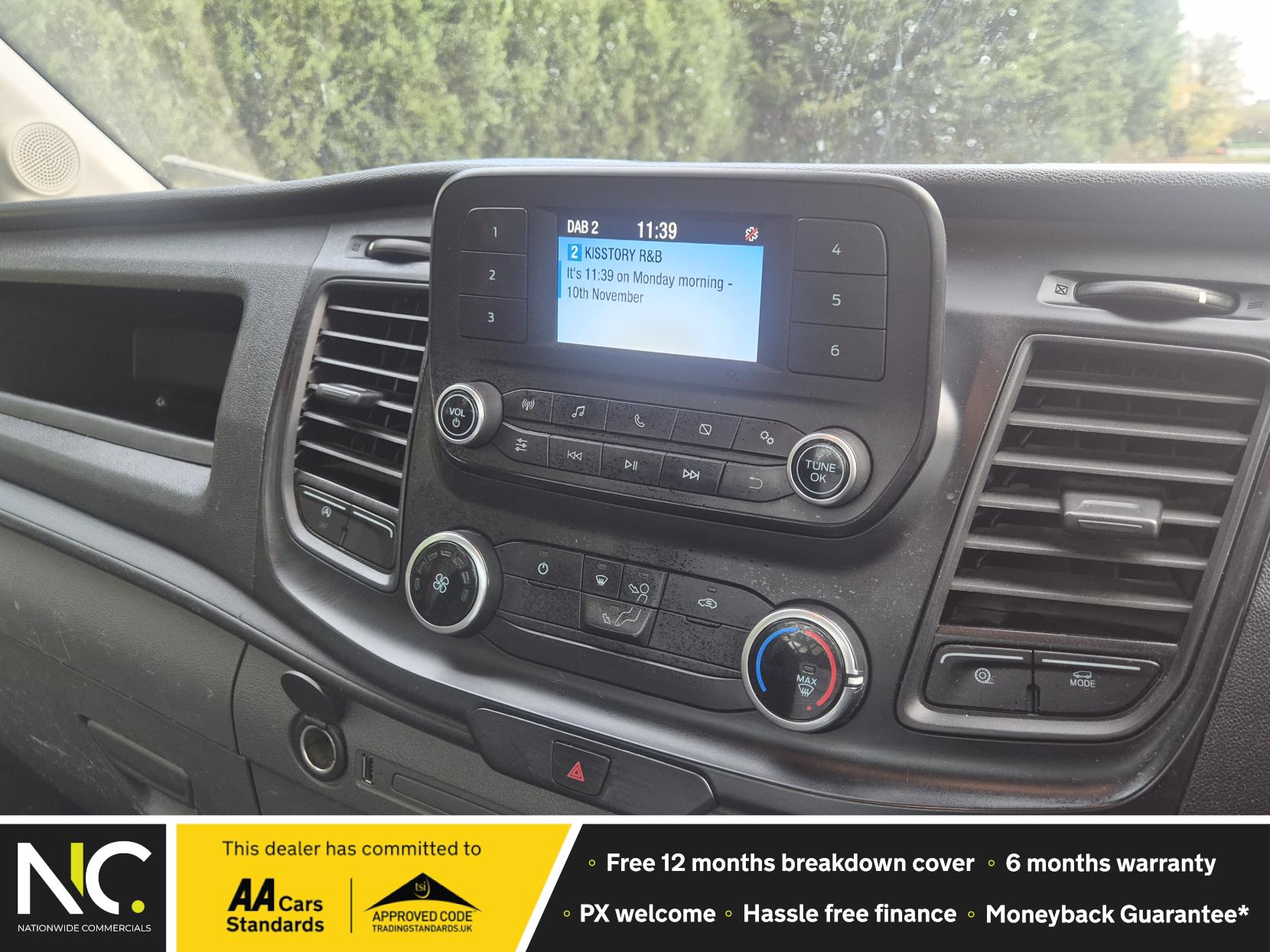 Ford Transit 2.0 350 EcoBlue Leader Chassis Cab 2dr Diesel Manual RWD L4 Euro 6 (s/s) (130 ps)