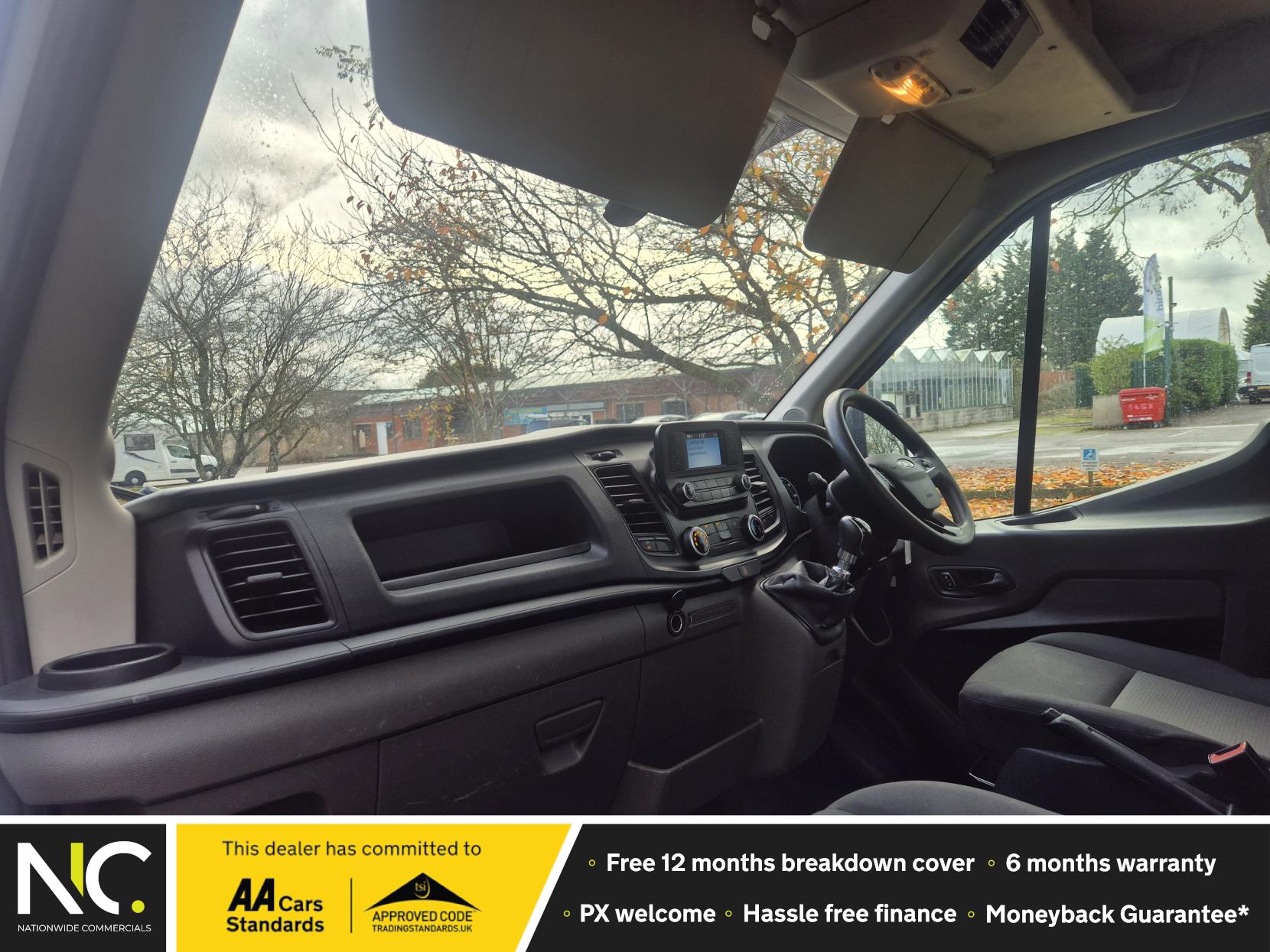 Ford Transit 2.0 350 EcoBlue Leader Chassis Cab 2dr Diesel Manual RWD L4 Euro 6 (s/s) (130 ps)