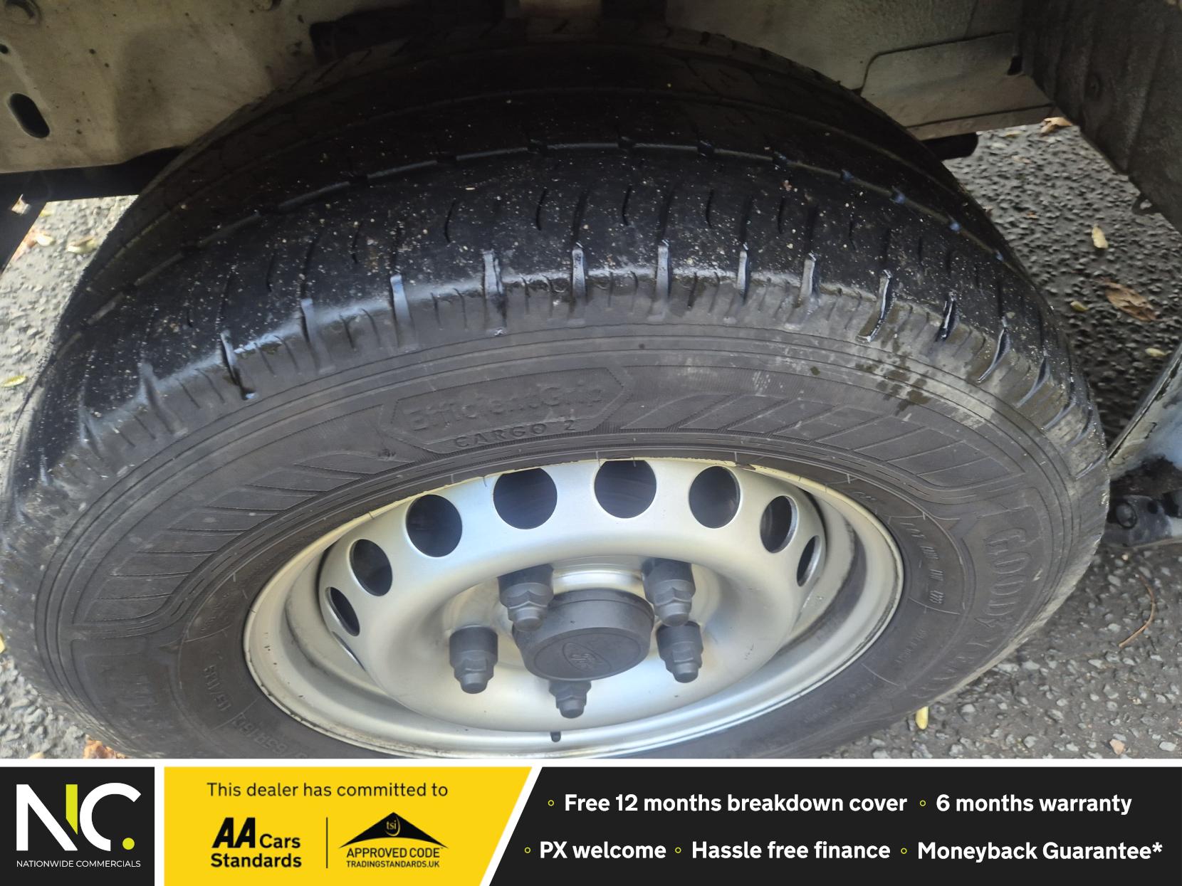 Ford Transit 2.0 350 EcoBlue Leader Chassis Cab 2dr Diesel Manual RWD L4 Euro 6 (s/s) (130 ps)