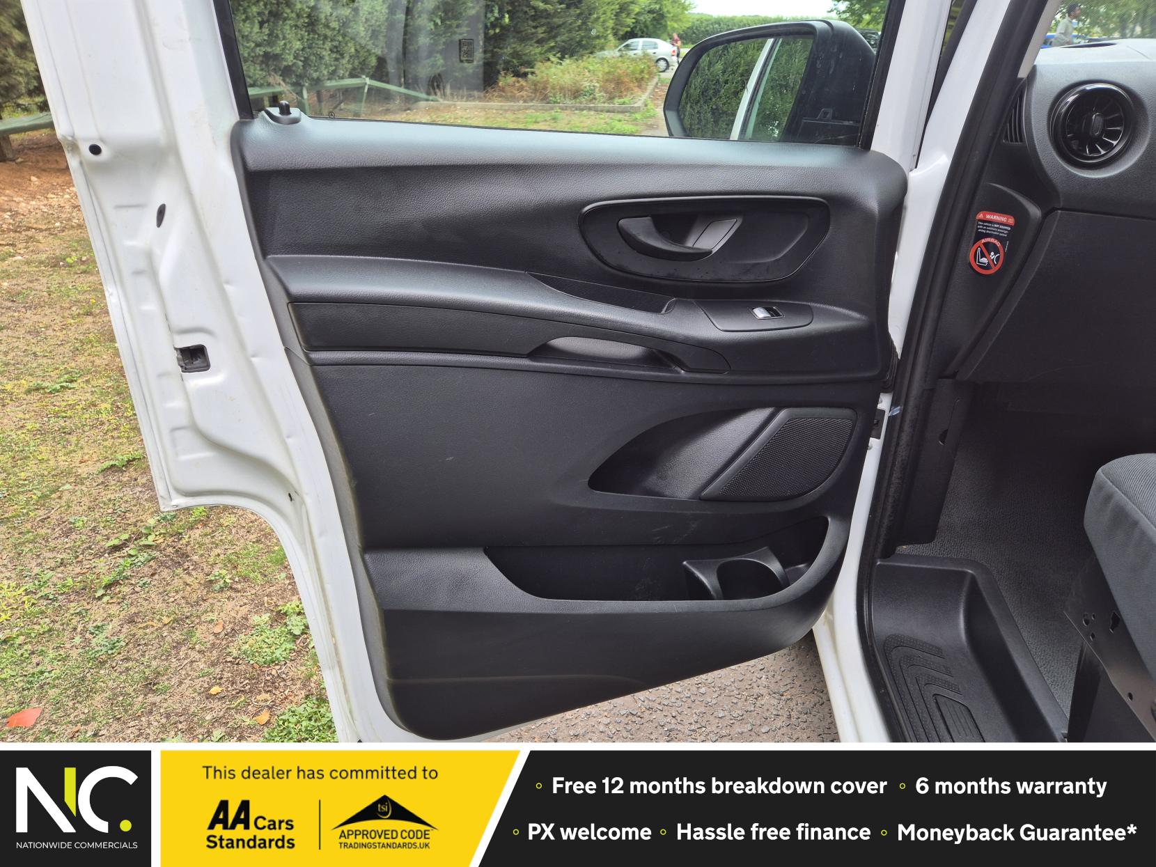 Mercedes-Benz Vito 2.0 116 CDI Progressive Panel Van 5dr Diesel G-Tronic RWD L3 Euro 6 (s/s) (XLWB) (163 ps)