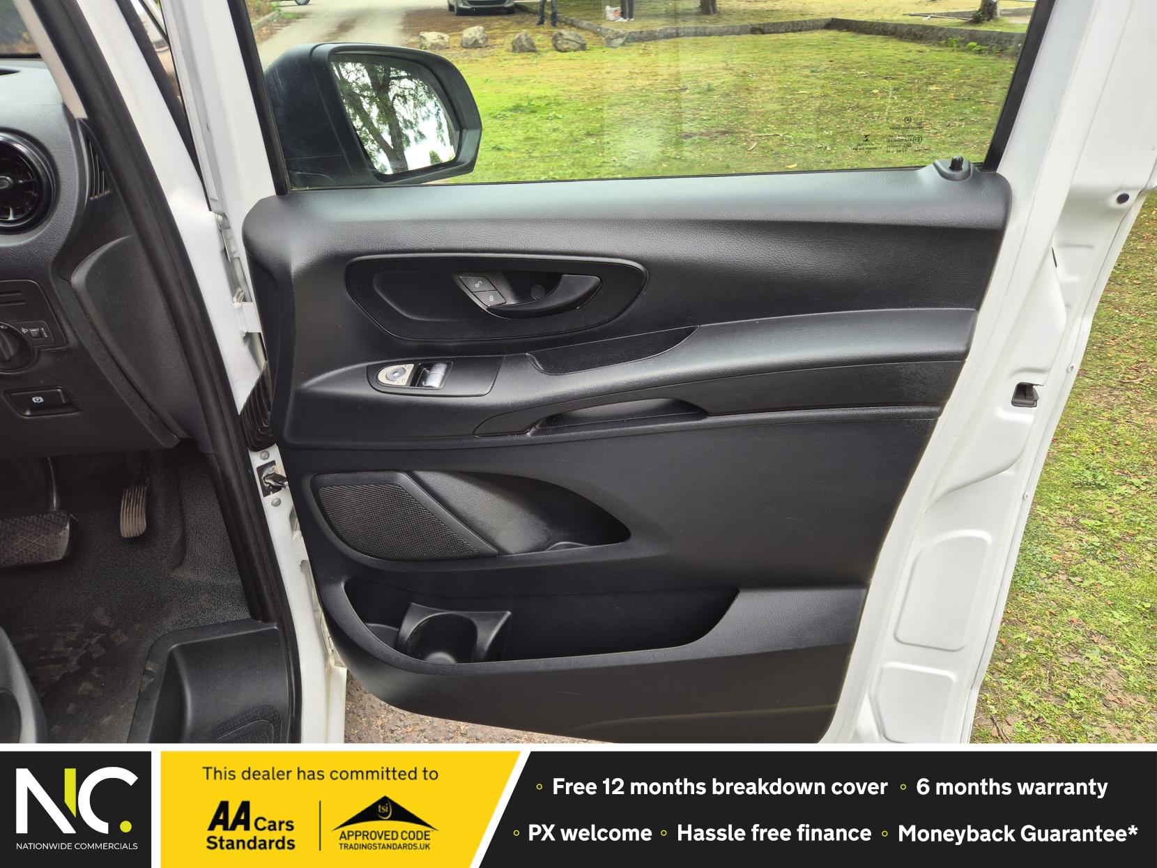 Mercedes-Benz Vito 2.0 116 CDI Progressive Panel Van 5dr Diesel G-Tronic RWD L3 Euro 6 (s/s) (XLWB) (163 ps)