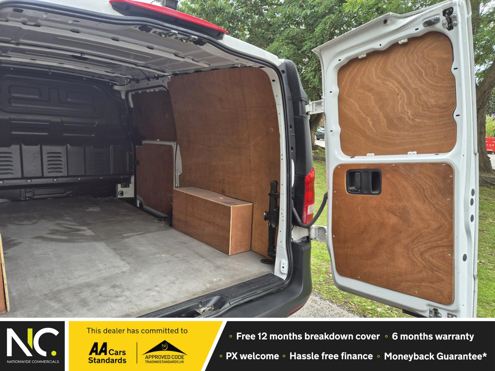 Mercedes-Benz Vito 2.0 116 CDI Progressive Panel Van 5dr Diesel G-Tronic RWD L3 Euro 6 (s/s) (XLWB) (163 ps)