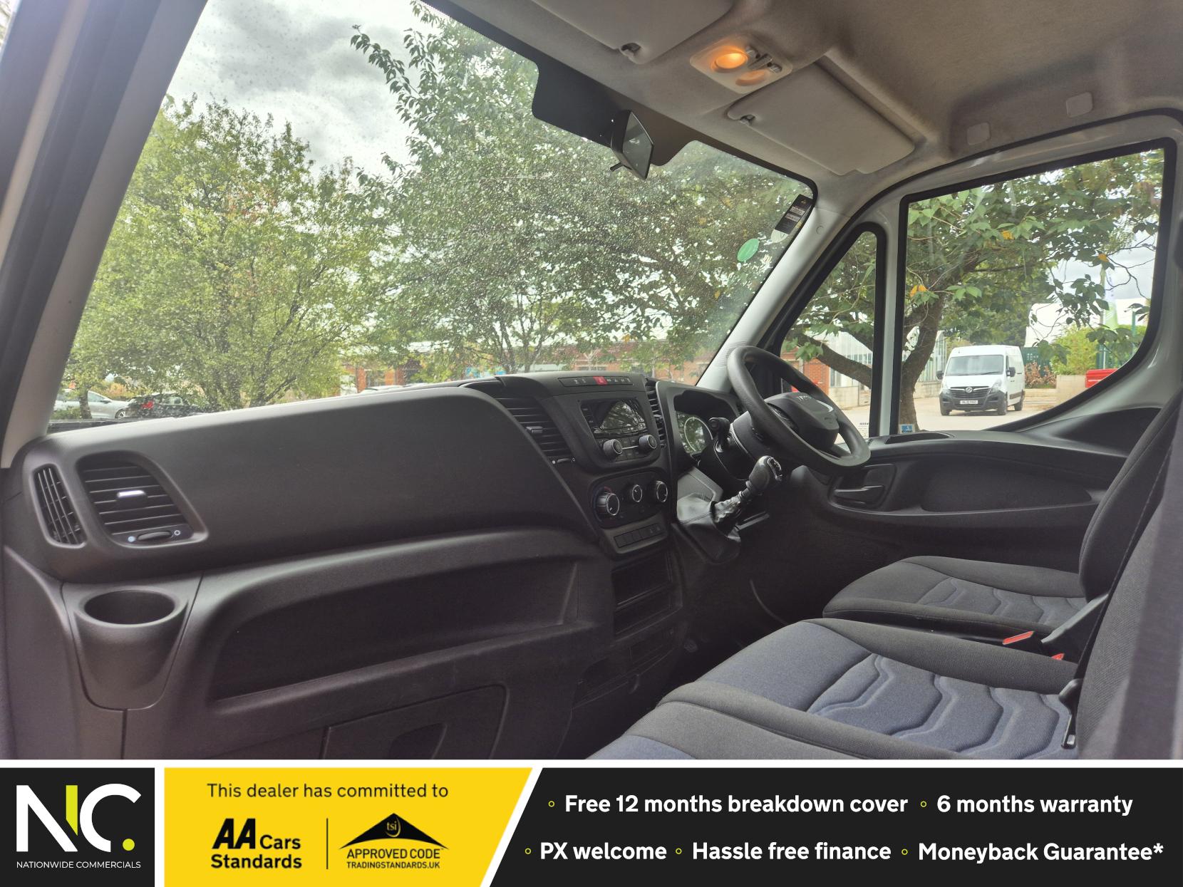 Iveco Daily 3.0D HPI 16V 35C 3000 Chassis Cab Luton 2dr Diesel Manual SWB Euro 6 (DRW) (160 ps)